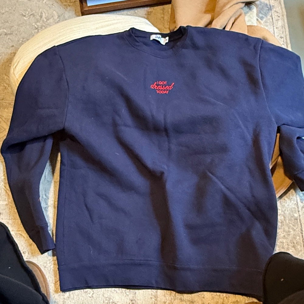 THE MAYFAIR GROUP celebrate I got dressed today sweatshirt size S/M